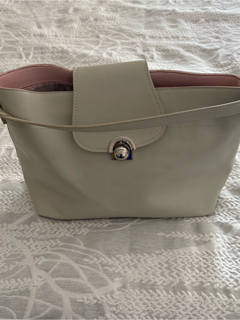Labante London Cream Tote Bag with Pink Interior and Turn-Lock Detail